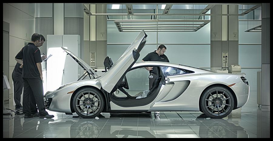  McLaren MP4-12C 2009 года  (фото 170 из 268)